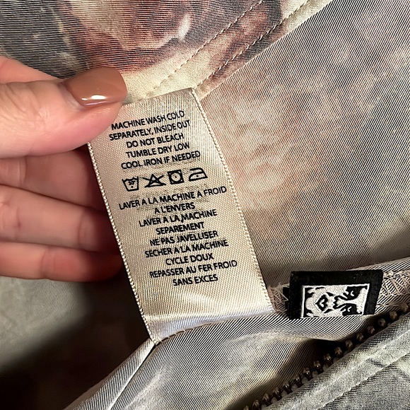 OBEY Lightweight Zip Floral Bomber-Style Jacket - Picture 9 of 9